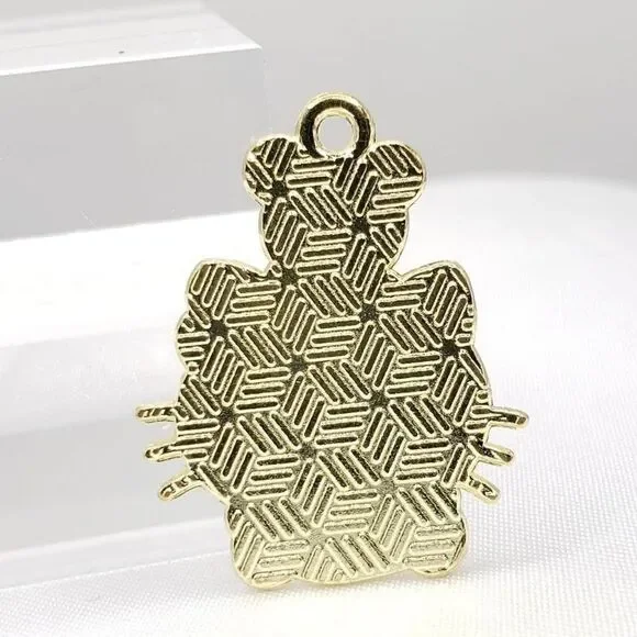 Brand New Hello Kitty Pendant #3 - Picture 2 of 3